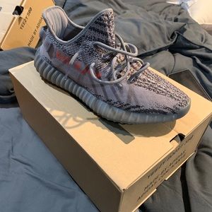 Yeezy 350 V2 Beluga